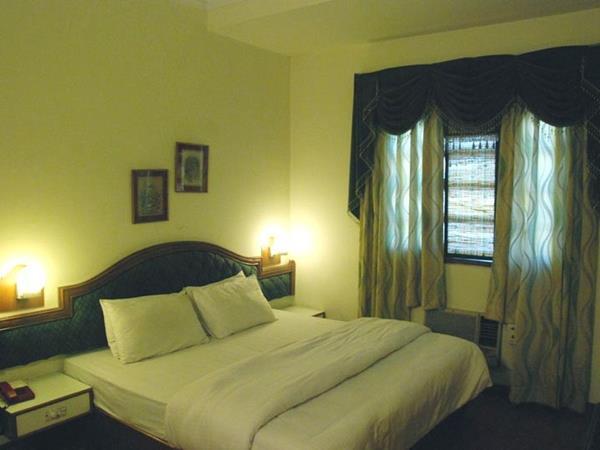 Hotel Shiva Residency Дехрадун Экстерьер фото