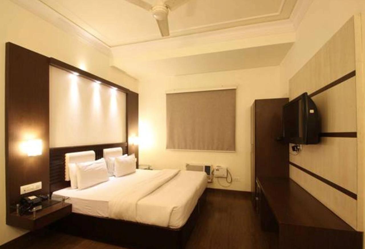 Hotel Shiva Residency Дехрадун Экстерьер фото