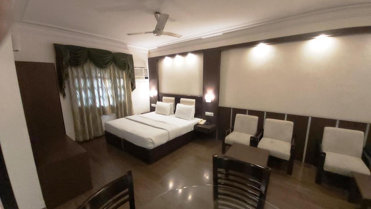 Hotel Shiva Residency Дехрадун Экстерьер фото