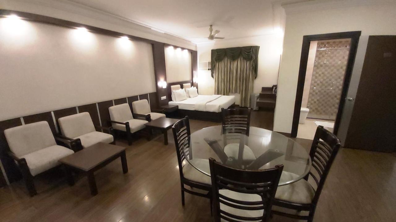 Hotel Shiva Residency Дехрадун Экстерьер фото