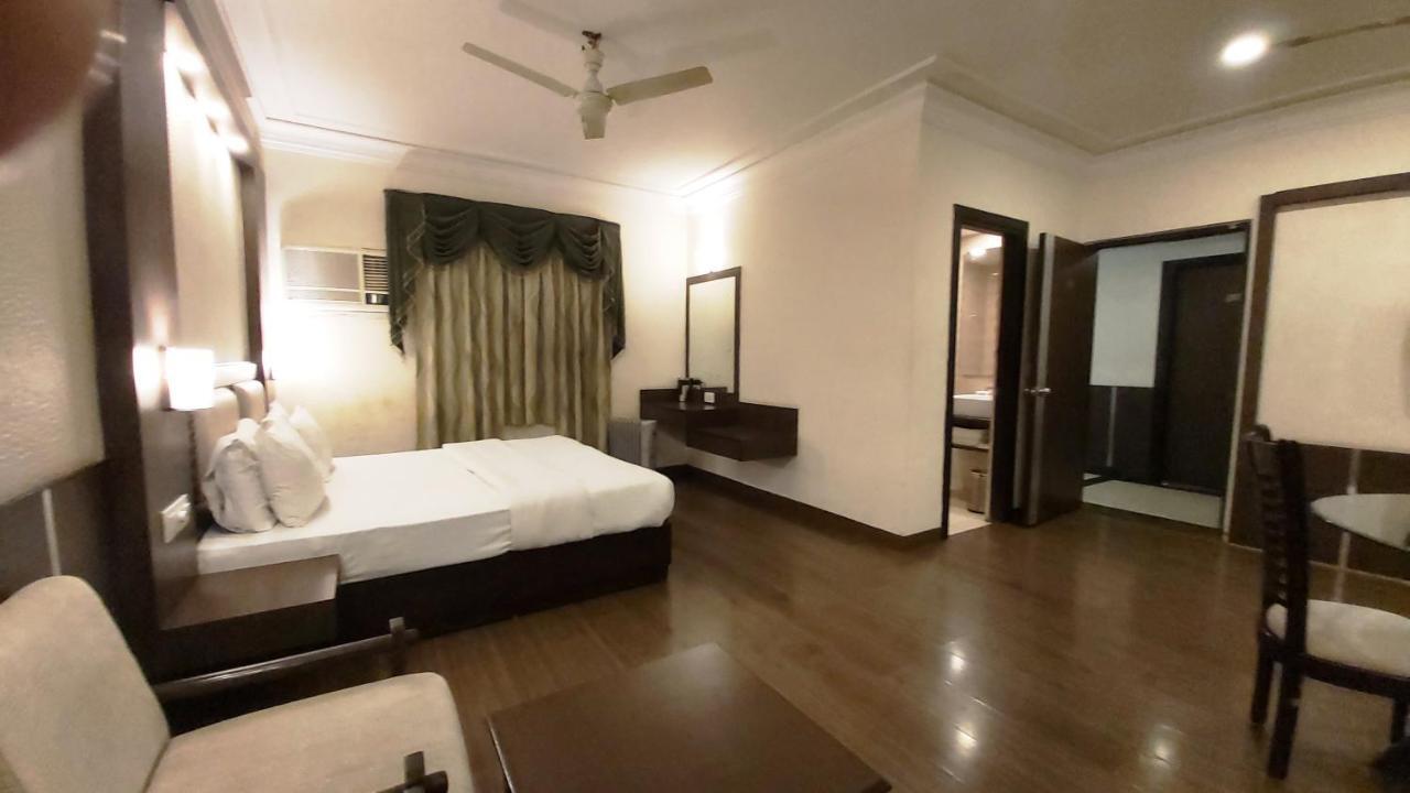 Hotel Shiva Residency Дехрадун Экстерьер фото
