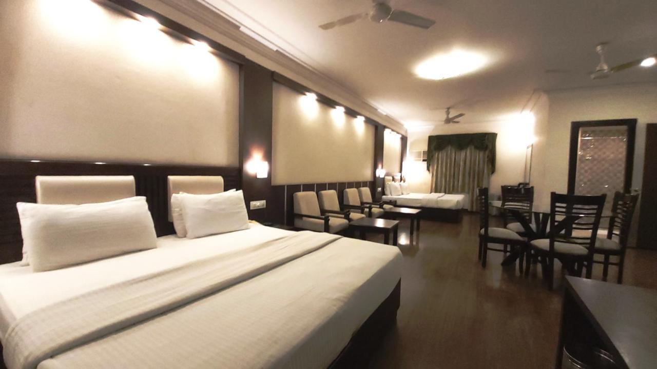 Hotel Shiva Residency Дехрадун Экстерьер фото
