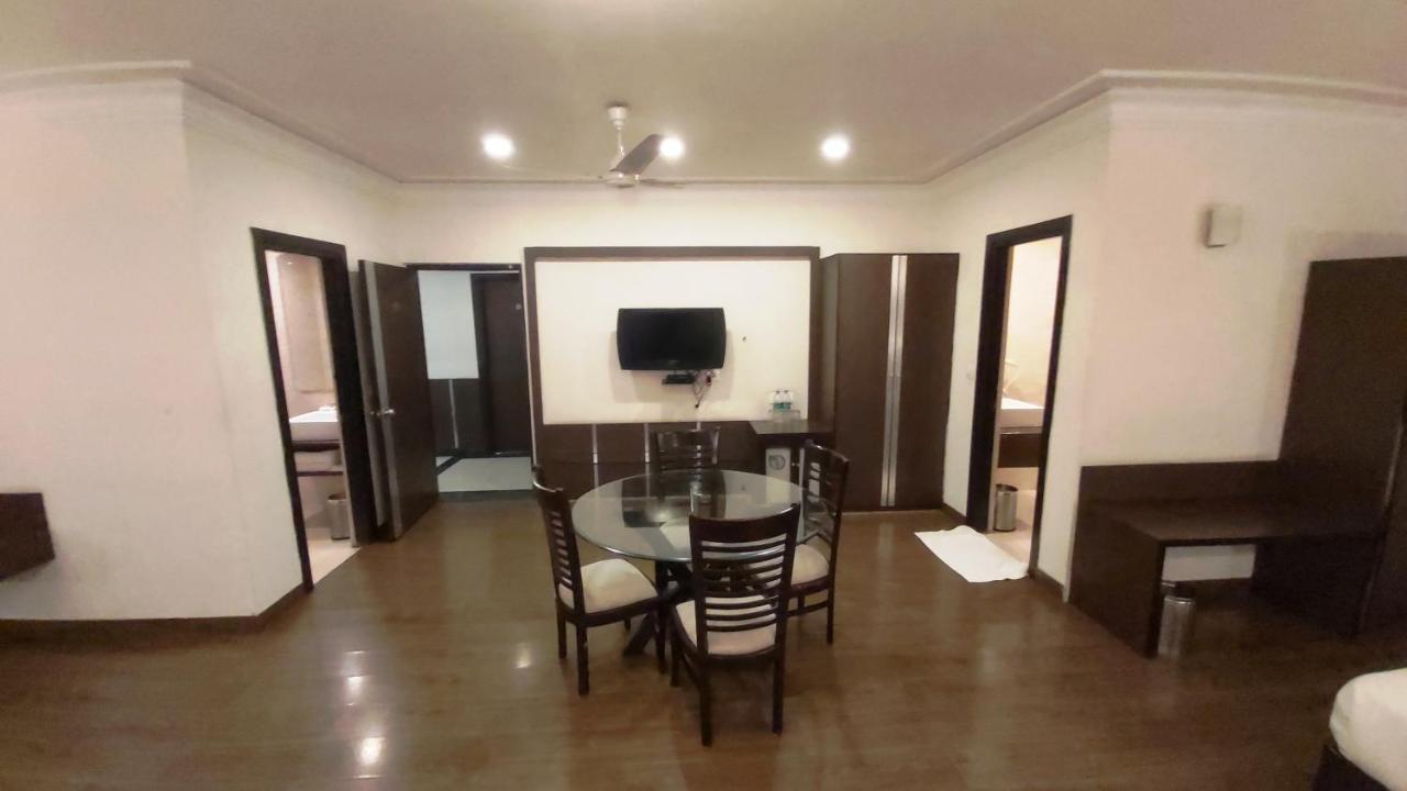 Hotel Shiva Residency Дехрадун Экстерьер фото